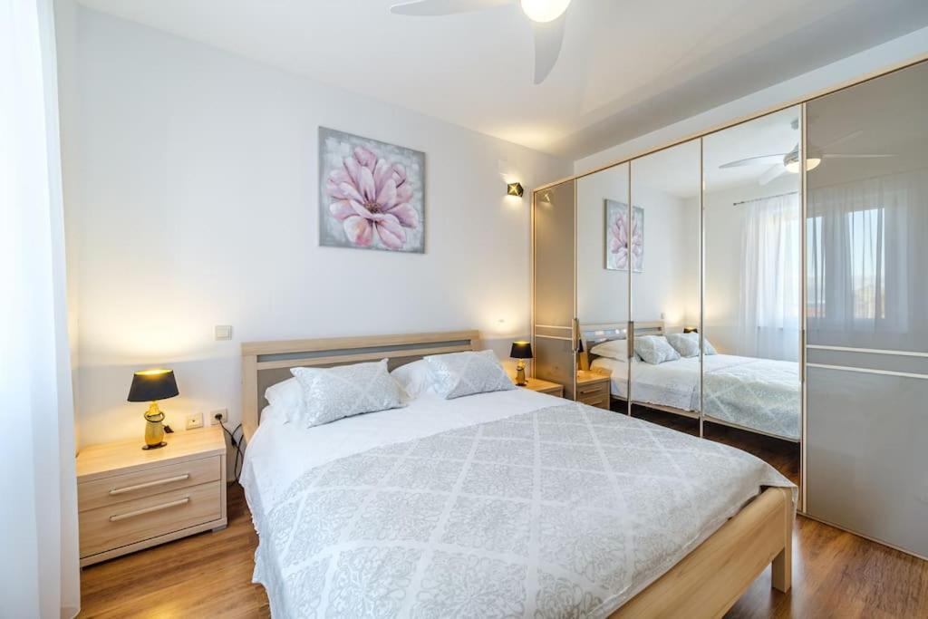 Peters Apartment Sutivan Extérieur photo